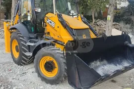  JCB 3CX 2023