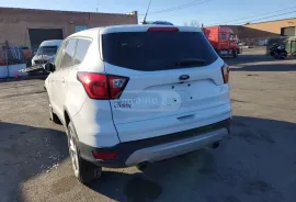 Ford, Escape