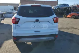 Ford, Escape