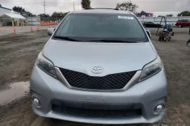 Toyota, Sienna