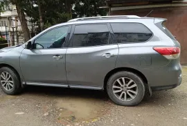 Nissan, Pathfinder