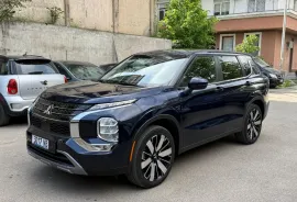 Mitsubishi, Outlander