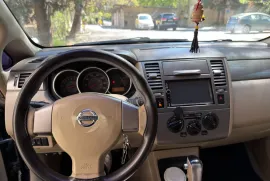 Nissan, Versa