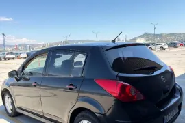 Nissan, Versa