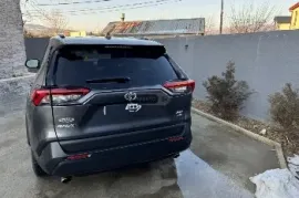 Toyota, RAV4