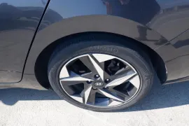 Hyundai, Elantra