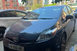 Toyota, Prius