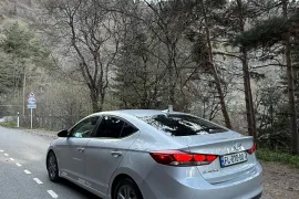 Hyundai, Elantra
