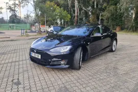 Tesla, Model S