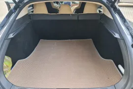 Tesla, Model S