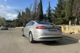 Ford, Fusion