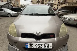 Toyota, Vitz