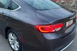 Chrysler, 200