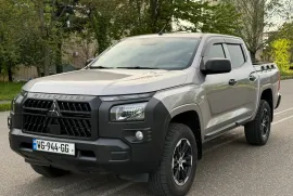 Mitsubishi, L200
