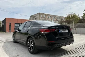 Nissan, Sentra