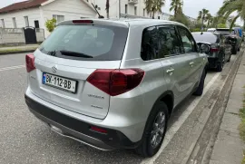 Suzuki , Vitara
