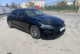 Kia, K5