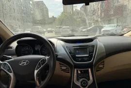 Hyundai, Elantra