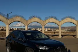 Toyota, RAV4