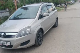 Opel, Zafira