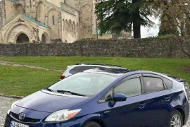 Toyota, Prius