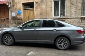 Volkswagen, Jetta