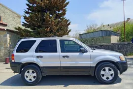 Ford, Escape