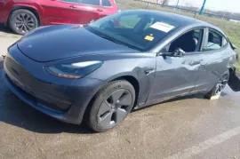 Tesla, Model 3
