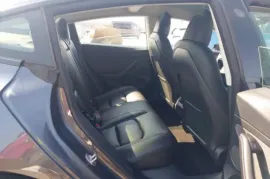 Tesla, Model 3