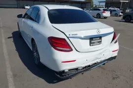 Mercedes-Benz, E CLASS, E 300