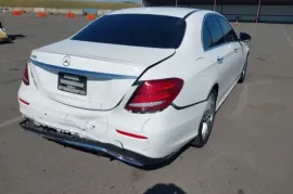 Mercedes-Benz, E CLASS, E 300