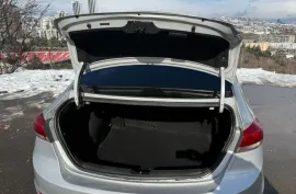 Hyundai, Elantra