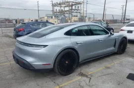 Porsche, Taycan