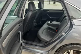 Volkswagen, Passat