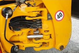 JCB, 4 CX