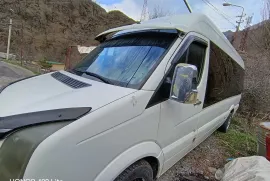 Mercedes-Benz , Sprinter