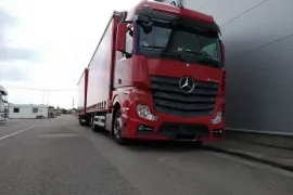Mercedes-Benz , Actros