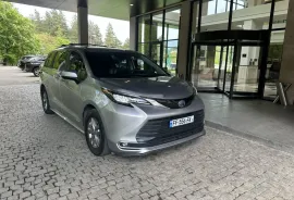Toyota, Sienna