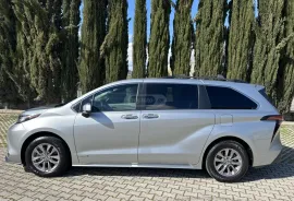 Toyota, Sienna