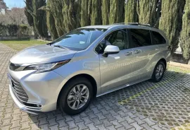 Toyota, Sienna
