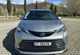Toyota, Sienna