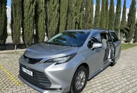 Toyota, Sienna