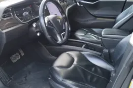 Tesla, Model S