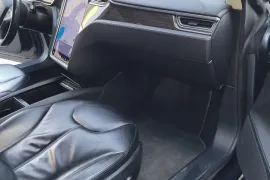 Tesla, Model S