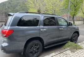 Toyota, Sequoia