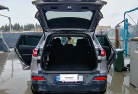 Jeep, Cherokee