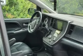 Toyota, Sienna