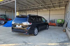Toyota, Sienna