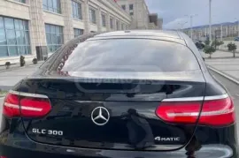 Mercedes-Benz, GLC, GLC 300