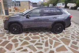 Toyota, RAV4